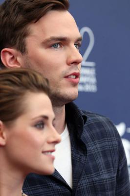 同等族群剧照的剧照