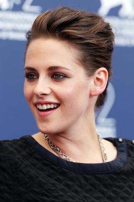 同等族群剧照的剧照