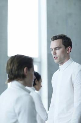 同等族群剧照的剧照