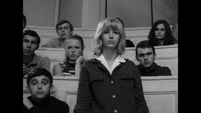 为年轻刽子手的辩护剧照的剧照