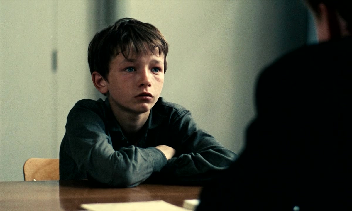 小孩与鹰剧照的剧照