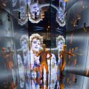 大卫鲍伊 is 正在进行剧照