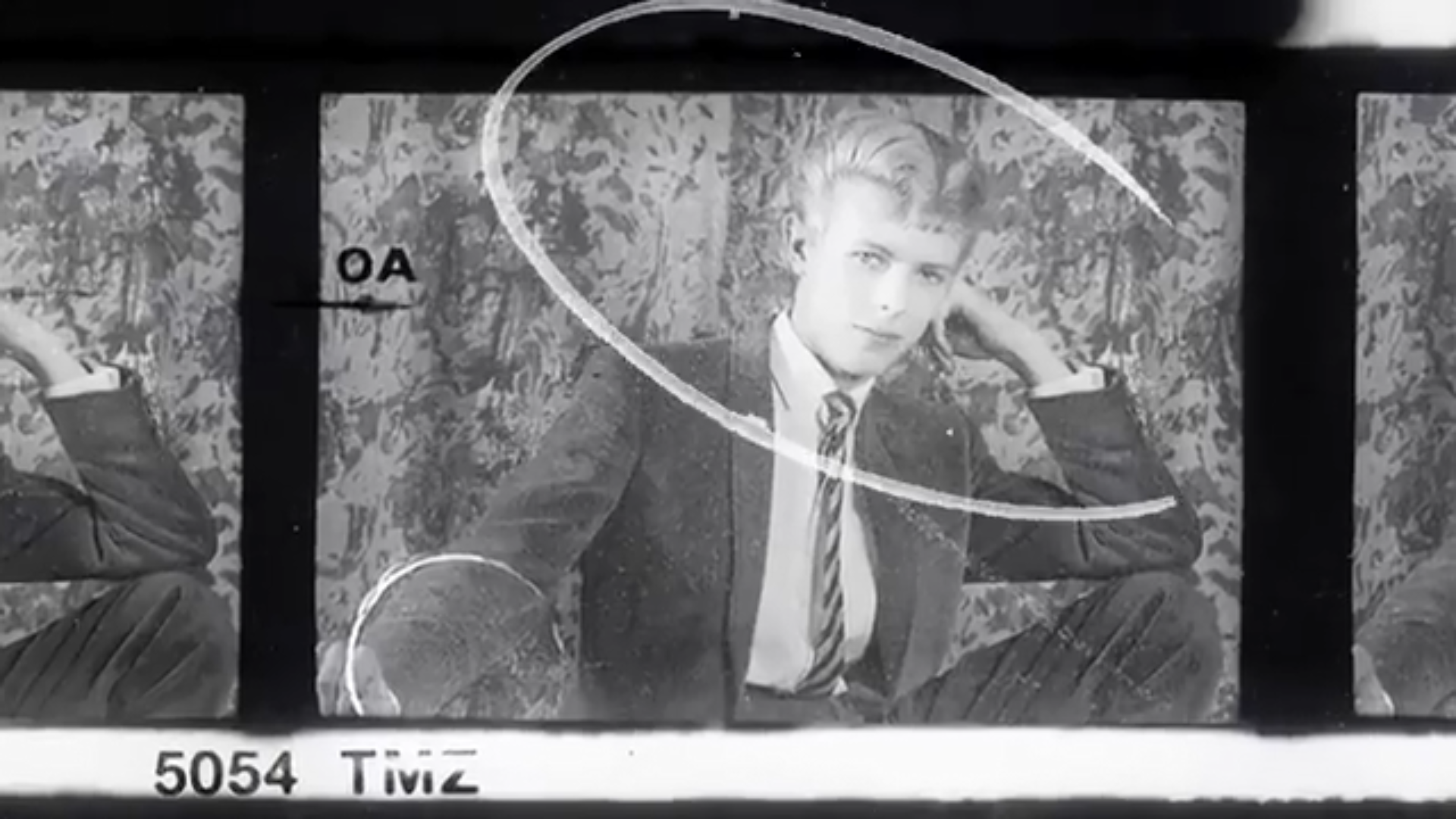 大卫鲍伊 is 正在进行剧照的剧照