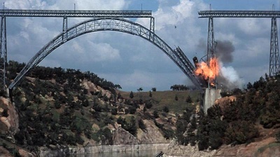 卡桑德拉大桥剧照的剧照