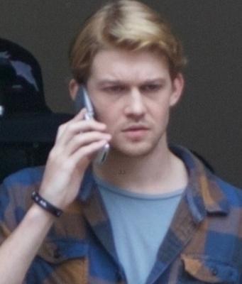 被抹去的男孩剧照的剧照