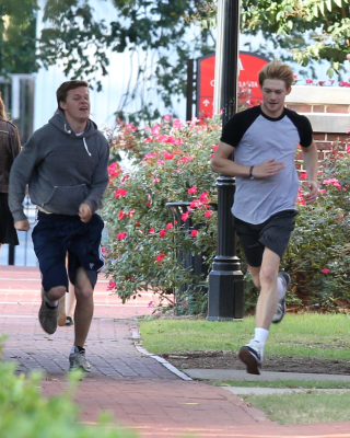 被抹去的男孩剧照的剧照