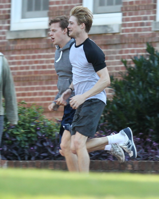 被抹去的男孩剧照的剧照