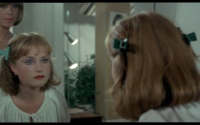 编织的女孩剧照的剧照