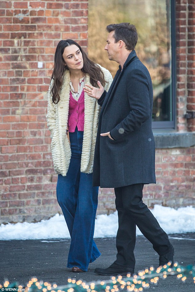 附属美丽剧照的剧照