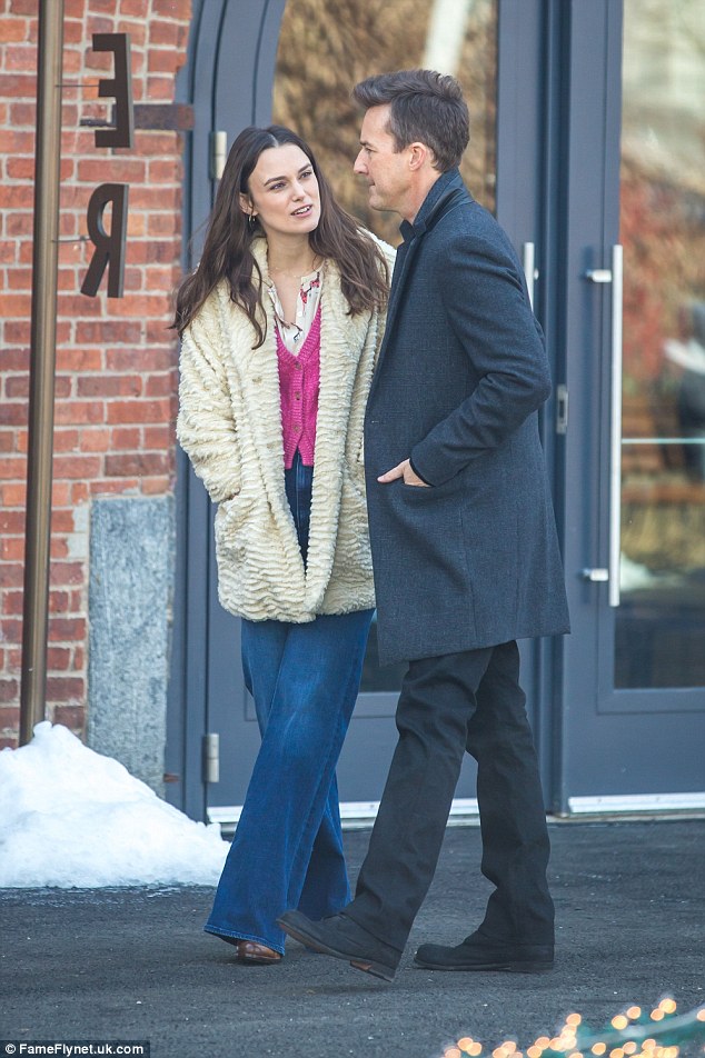 附属美丽剧照的剧照