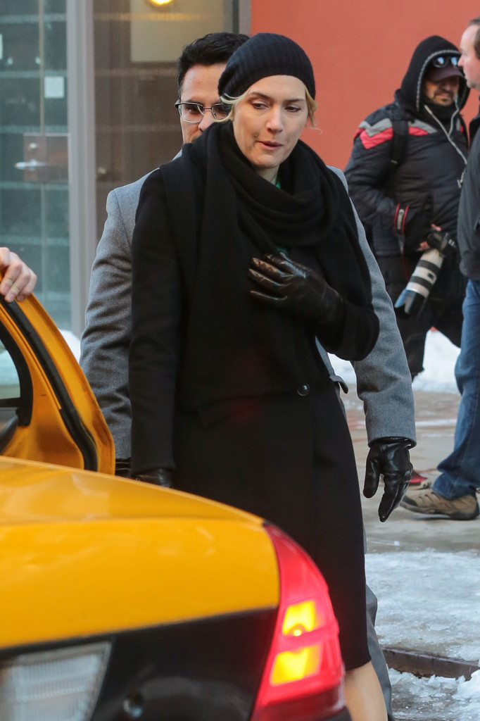 附属美丽剧照的剧照