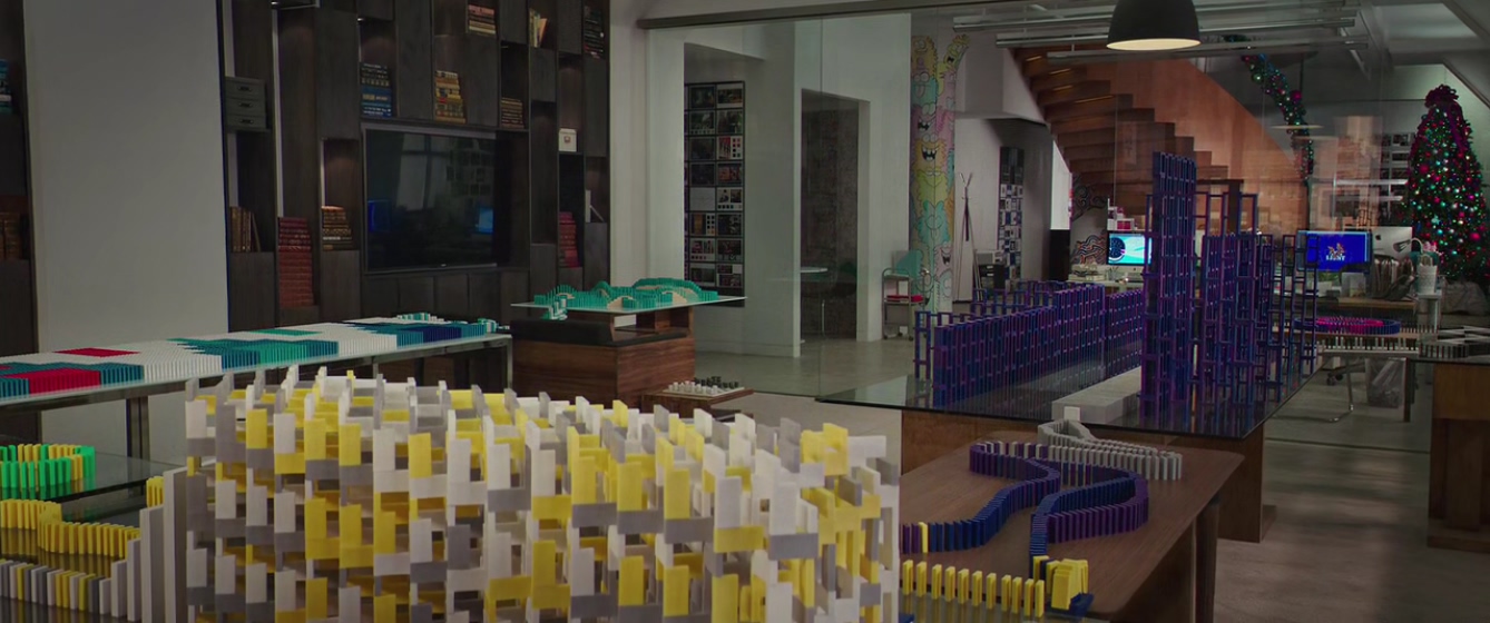 附属美丽剧照的剧照