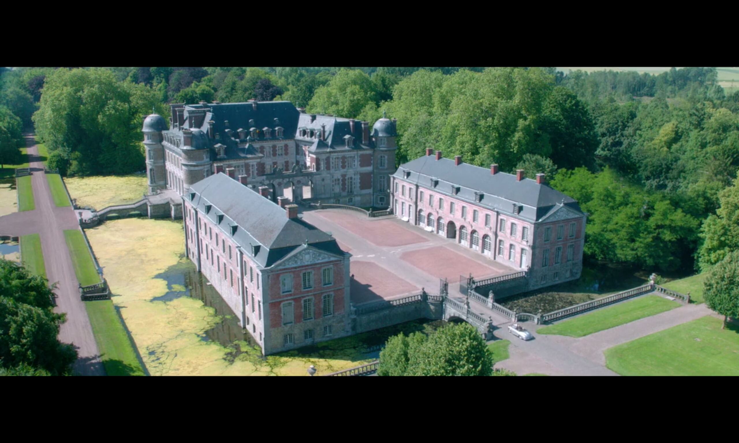 意外制造公司剧照的剧照