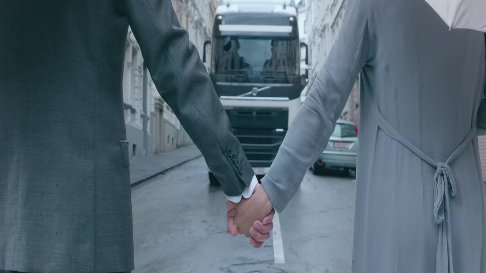 意外制造公司剧照的剧照