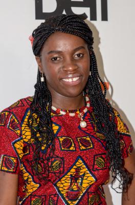 卡推女王剧照的剧照