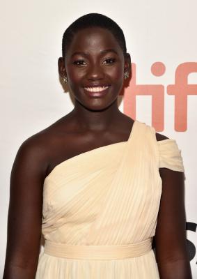 卡推女王剧照的剧照