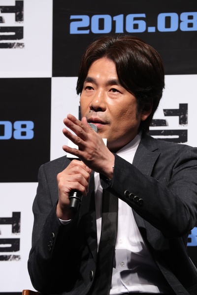 隧道剧照的剧照