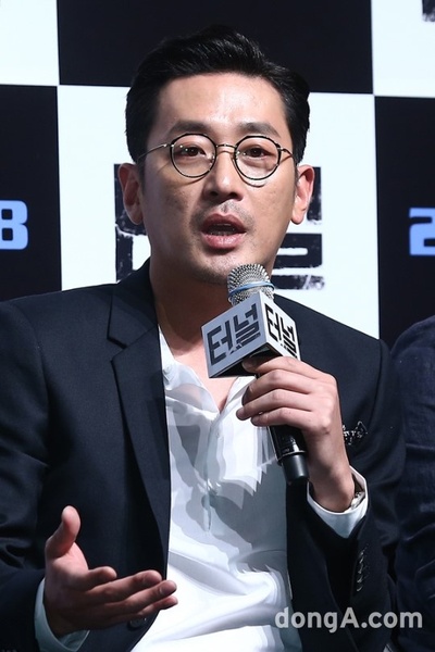 隧道剧照的剧照