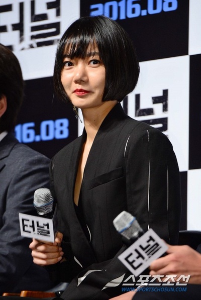 隧道剧照的剧照