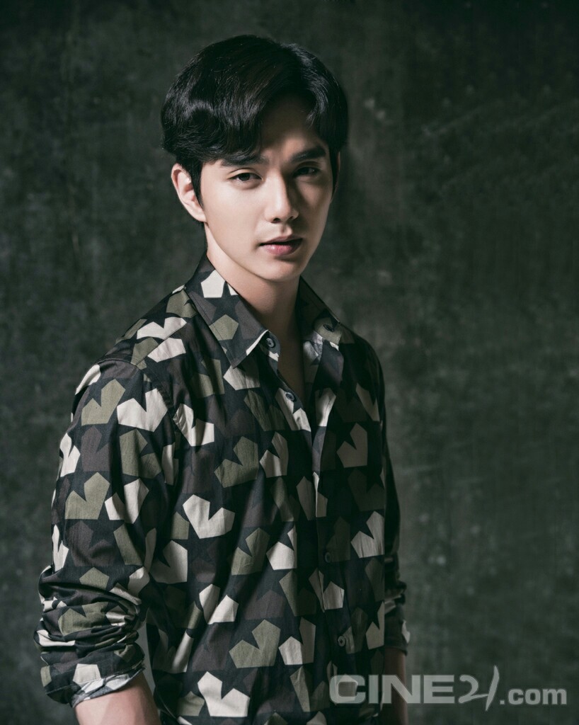 凤伊金先达剧照的剧照