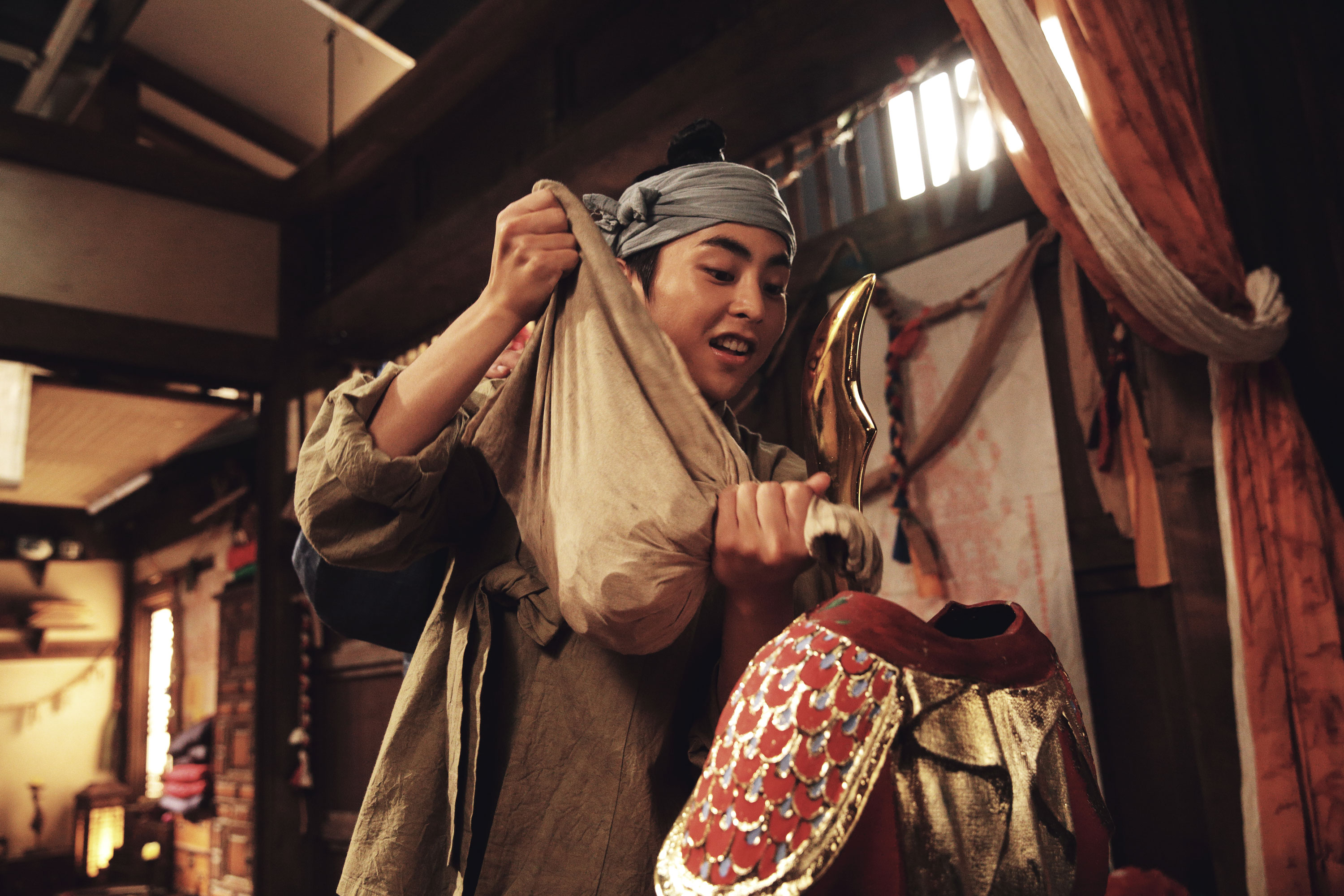 凤伊金先达剧照的剧照