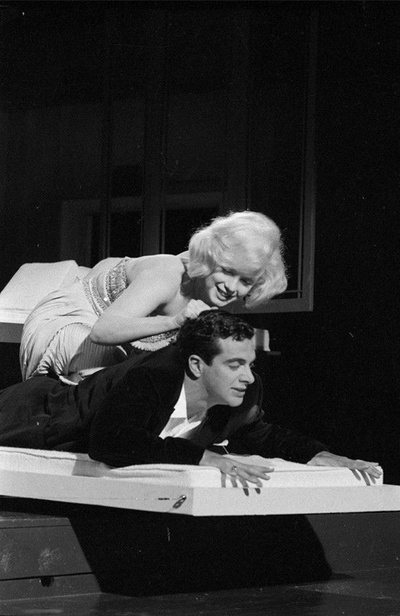 让我们相爱吧剧照的剧照