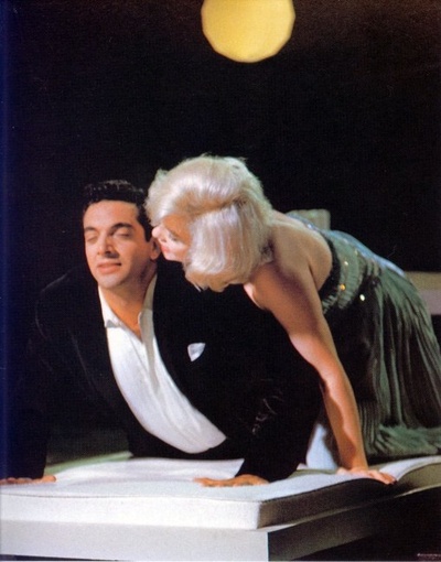 让我们相爱吧剧照的剧照