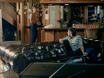 邻家金发美女剧照的剧照