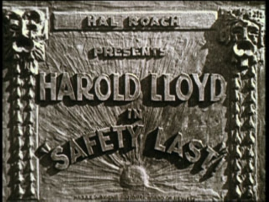 安全至下剧照的剧照