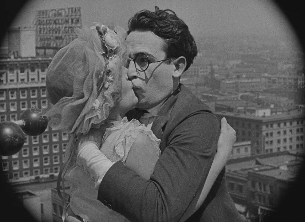 安全至下剧照的剧照