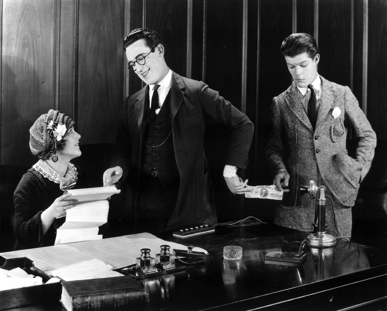 安全至下剧照的剧照