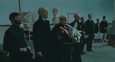 船续前行剧照的剧照