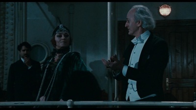 船续前行剧照的剧照