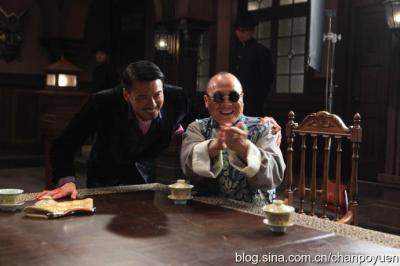 给野兽献花剧照的剧照