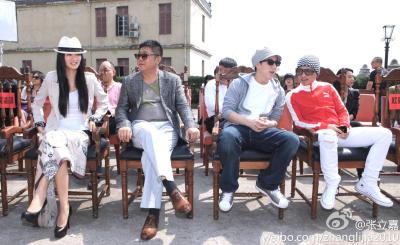 给野兽献花剧照的剧照