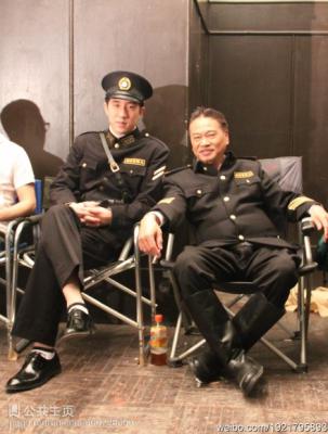 给野兽献花剧照的剧照