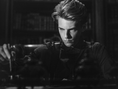 暮光·巴黎剧照的剧照