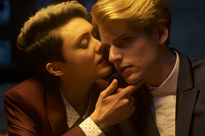 暮光·巴黎剧照的剧照