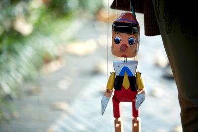 泡芙小姐剧照的剧照