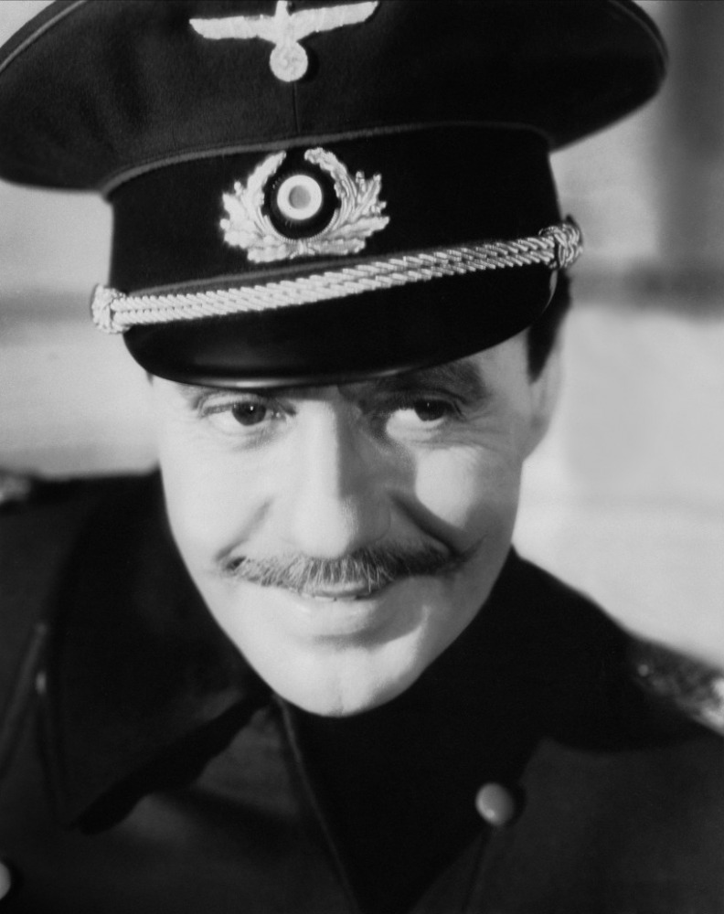 你逃我也逃剧照的剧照