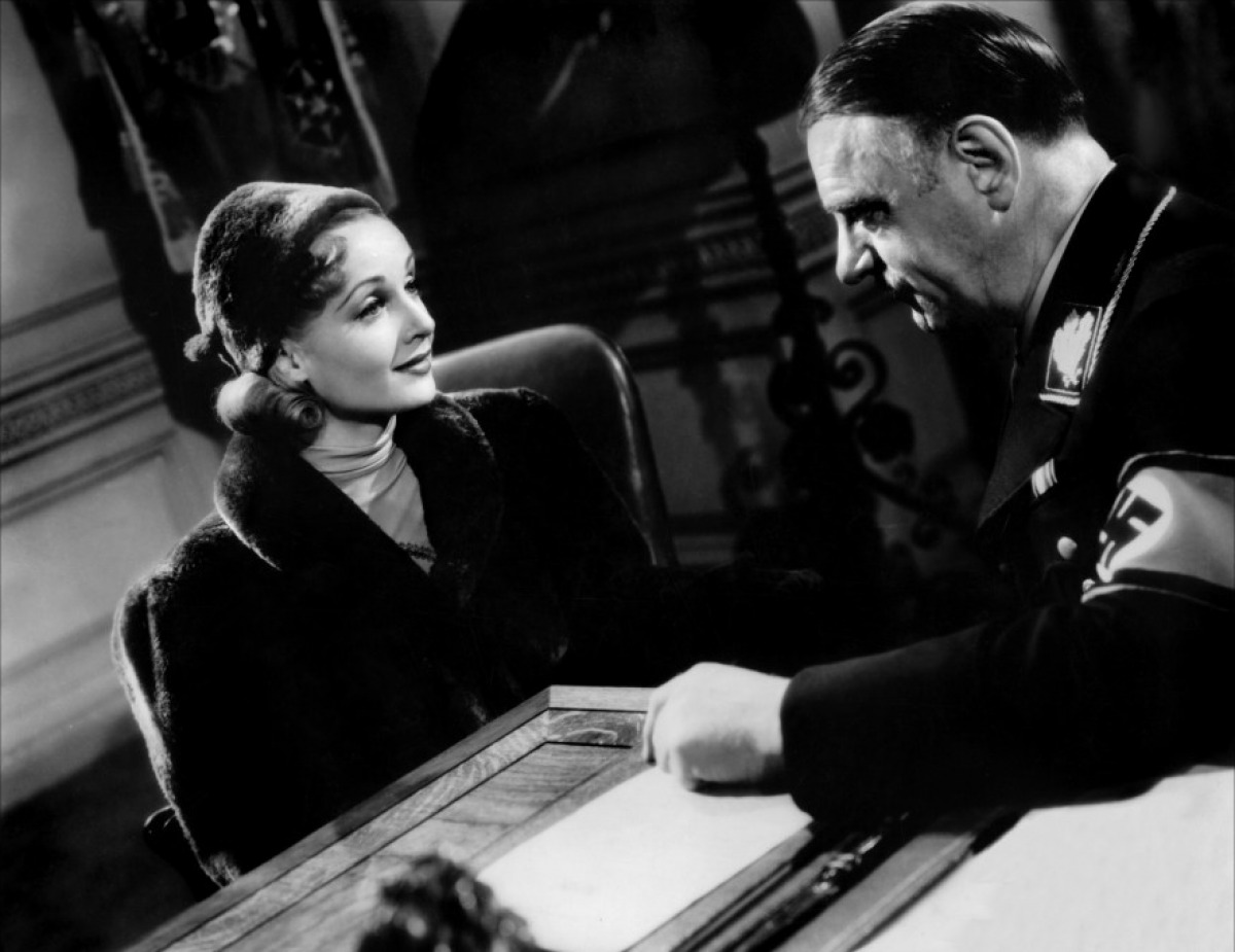 你逃我也逃剧照的剧照