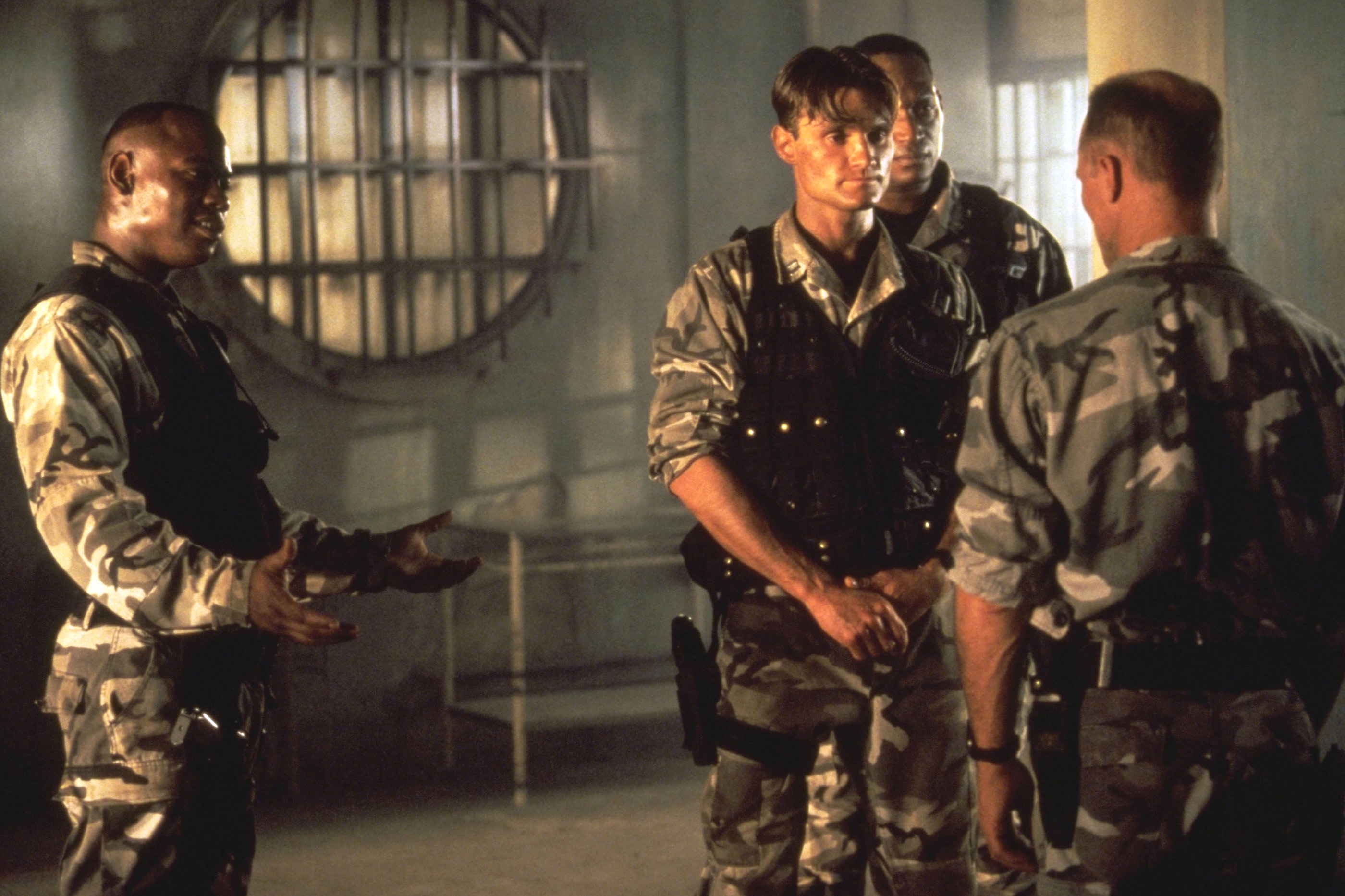 勇闯夺命岛剧照的剧照