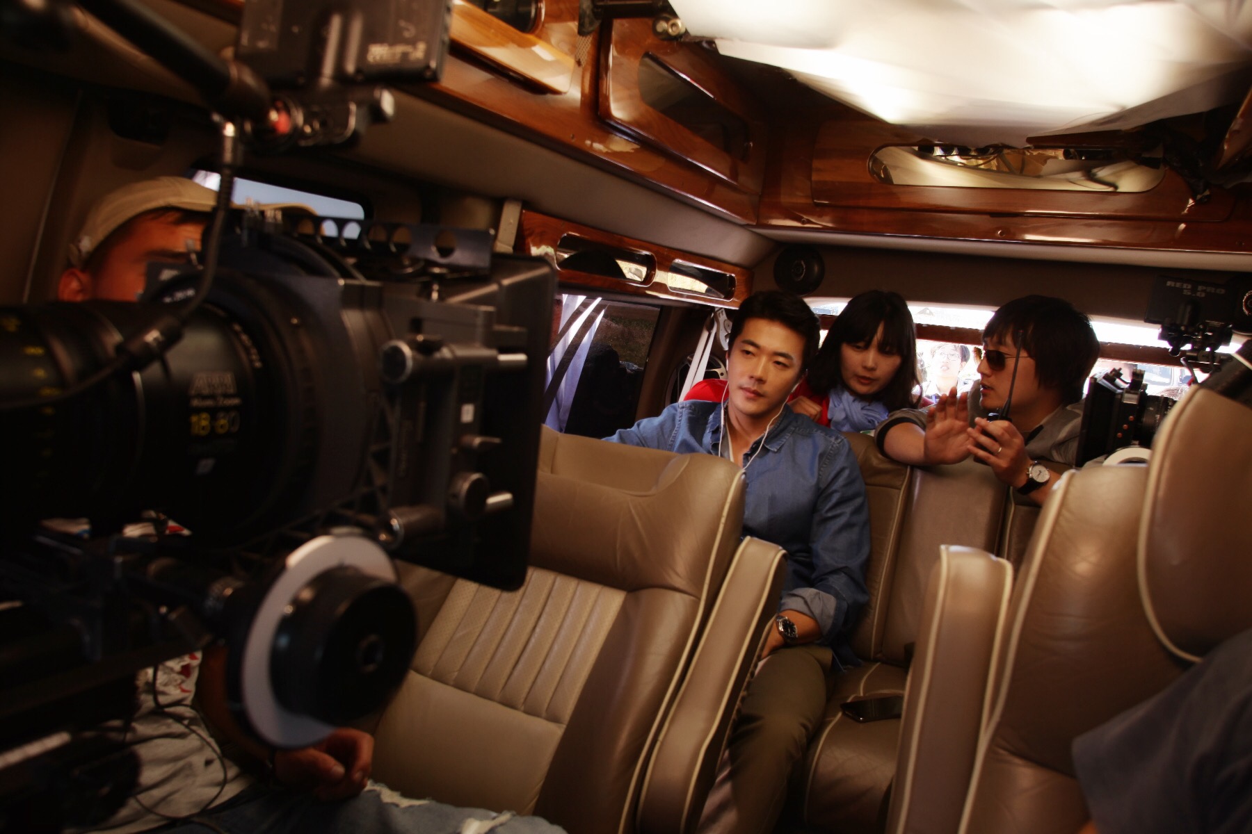 情敌蜜月剧照的剧照