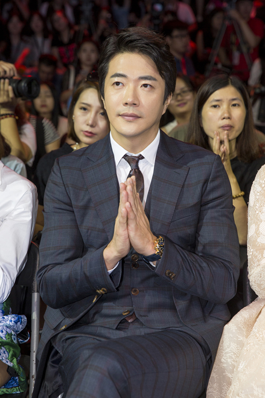 情敌蜜月剧照的剧照