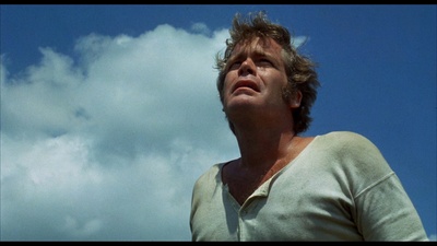 被时间遗忘的土地剧照的剧照