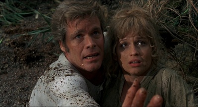 被时间遗忘的土地剧照的剧照