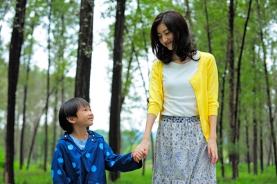 新妈妈再爱我一次剧照的剧照