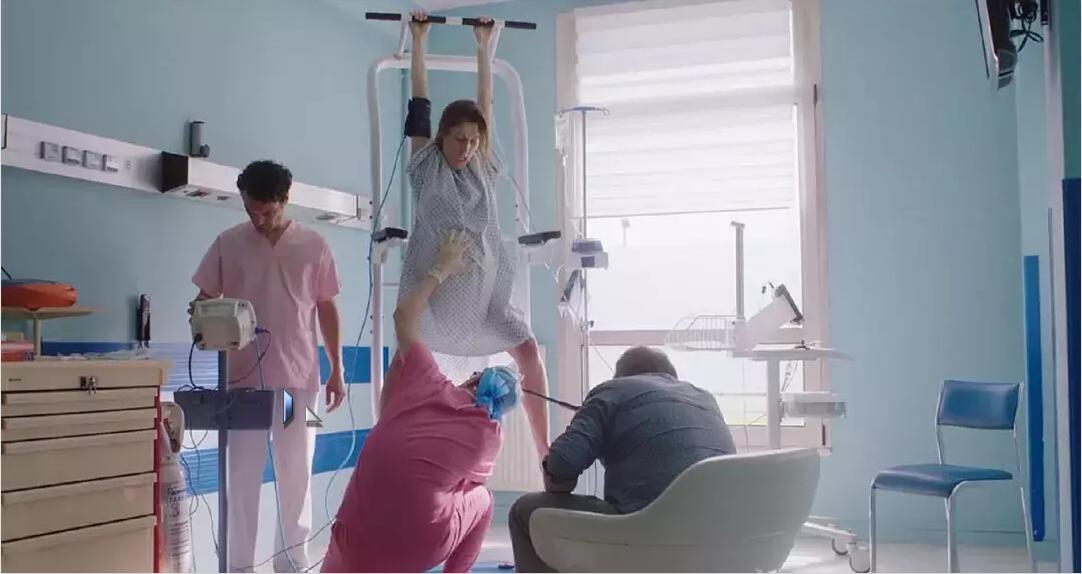 男人要自爱剧照的剧照