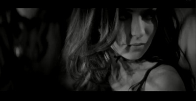 独自夜归的女孩剧照的剧照