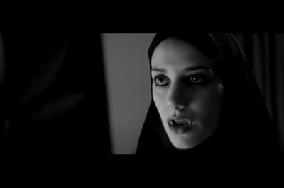 独自夜归的女孩剧照的剧照